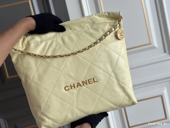 First Bag Ru HANDBAG 22 CHANEL 0726